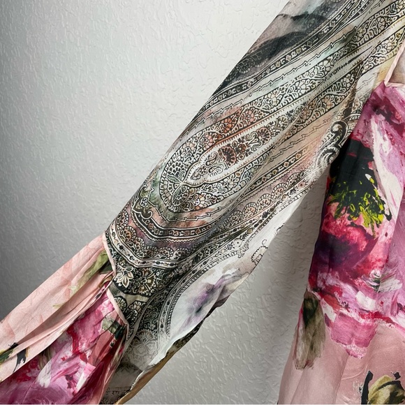 DEBBIE SHUCKAT Silk Lightweight Longsleeve Blouse Bell Sleeve Detail Size 12 - Picture 4 of 12